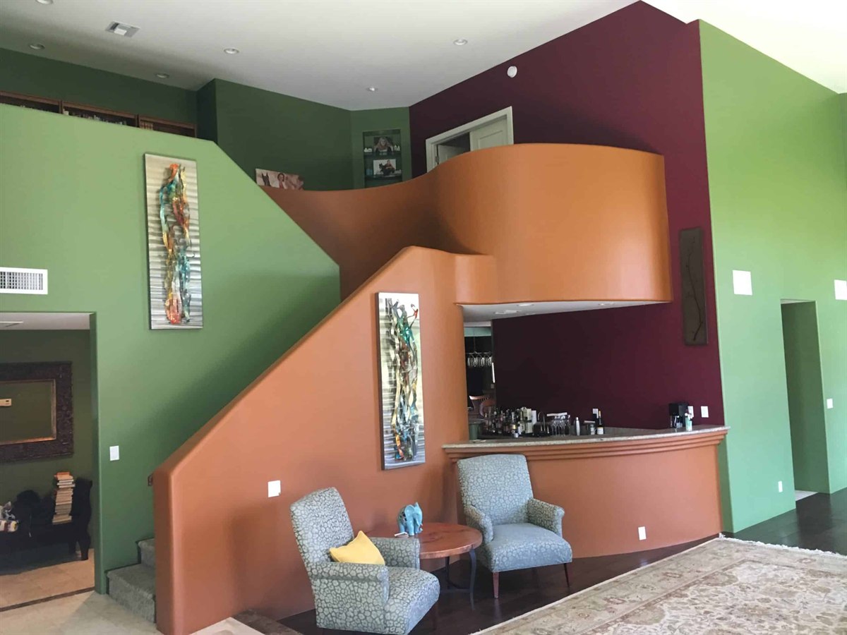 Coordinated interior color scheme with accent walls in an Arizona home